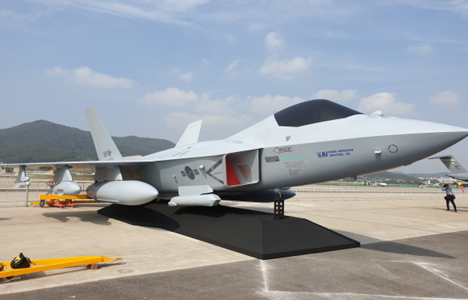 KF-X slide2